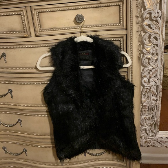 🌺 New Beautiful Fur vest - Picture 4 of 8